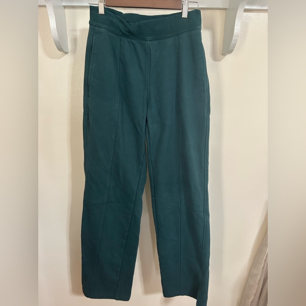 ALO Yoga sweatpants
